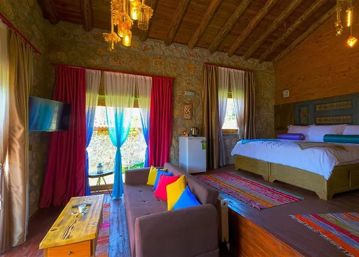 Tas Konaklar * Karaman